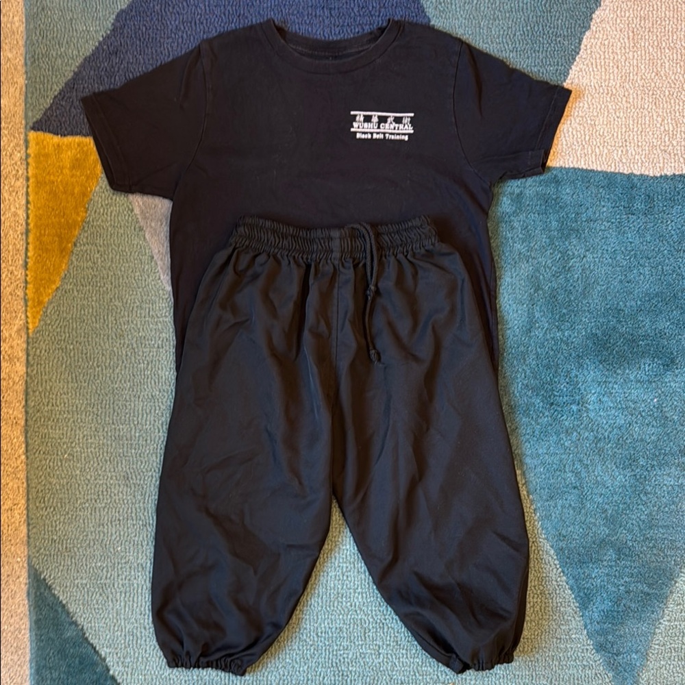 Wushu Central Kids Top and bottom uniform
